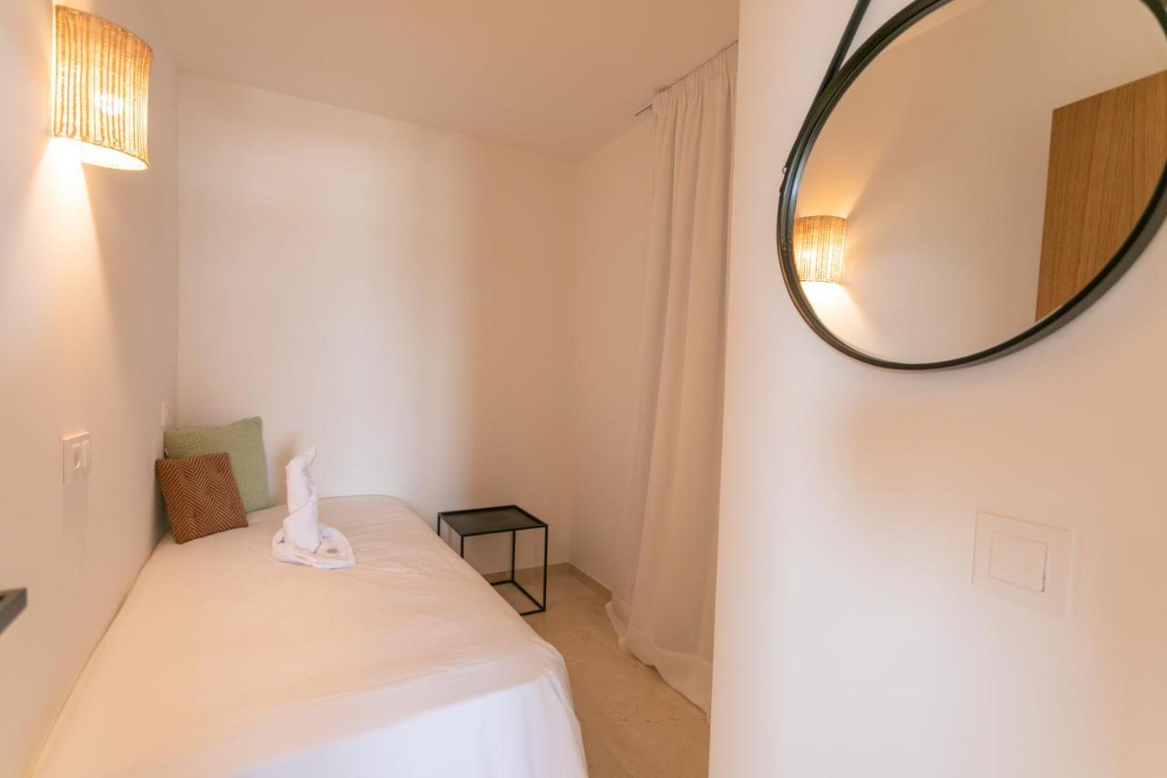 Beachfront Holiday Apartment Lotja 7 - Grupo Berna Colonia de Sant Jordi Eksteriør bilde